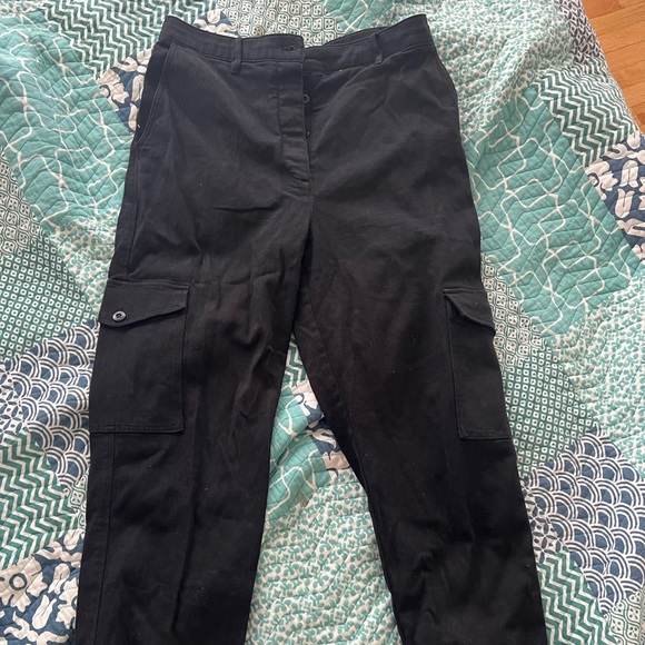 Aritzia Wilfred Free Black Modern Cargo Pants - Picture 2 of 5